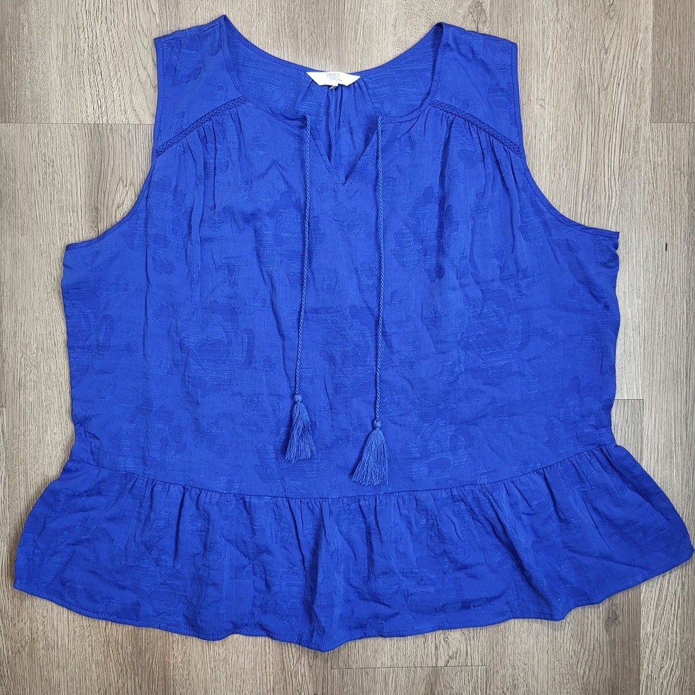 Time and Tru Women's V-Neck Blue Size XXL Sleeveless Blouse